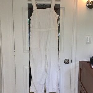 Cute White Sleeveless Jumpsuit size L , front pockets wide straight leg